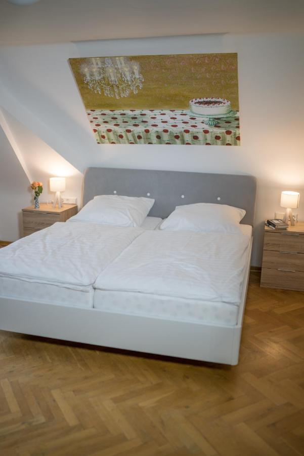 Biohotel Schloss Kirchberg Kirchberg an der Jagst Esterno foto